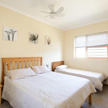Albatross Beach Guest House Jeffreysbaai Buitenkant foto