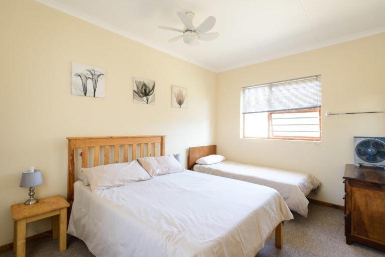 Albatross Beach Guest House Jeffreysbaai Buitenkant foto