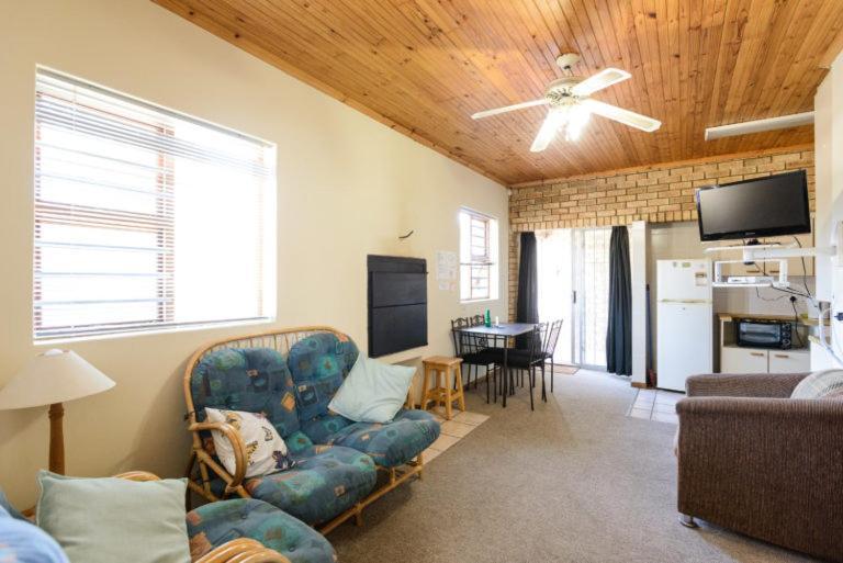 Albatross Beach Guest House Jeffreysbaai Buitenkant foto