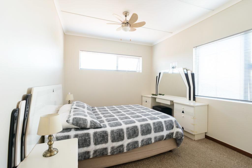 Albatross Beach Guest House Jeffreysbaai Buitenkant foto