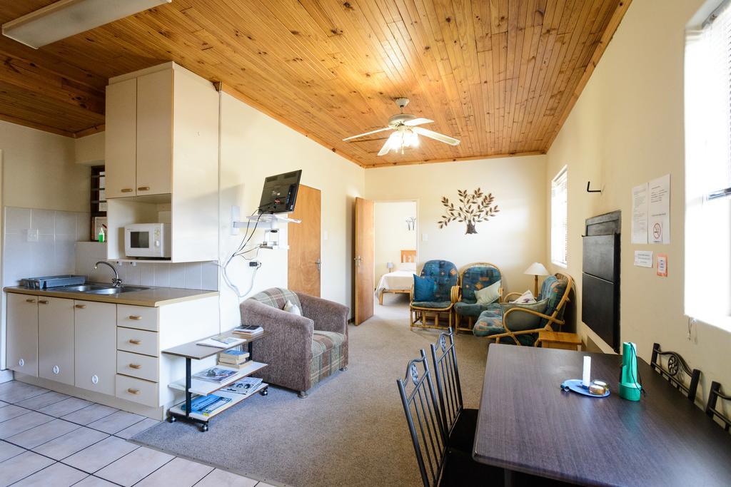Albatross Beach Guest House Jeffreysbaai Buitenkant foto